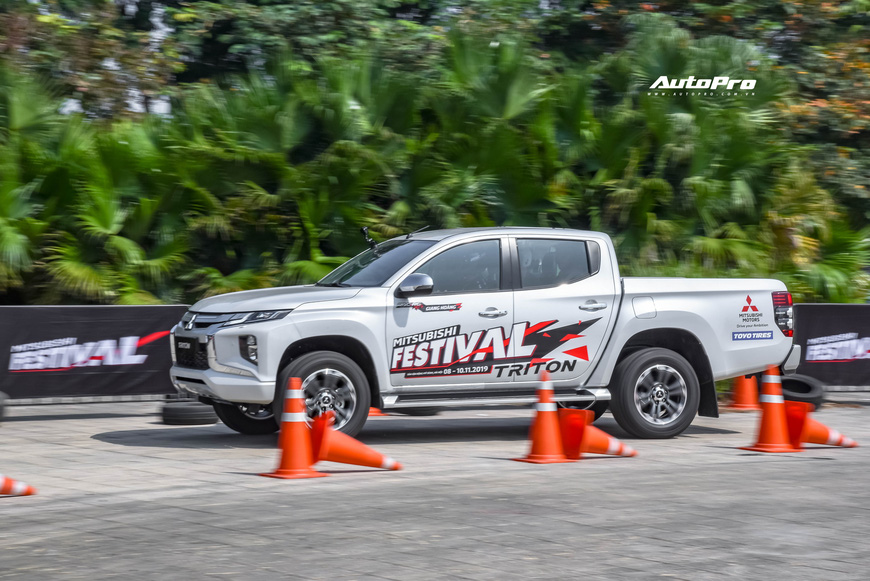 Đánh giá nhanh Mitsubishi Triton full option: Cơ hội vượt lên đã tới! - Ảnh 11.