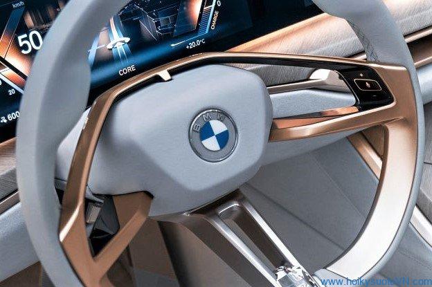 Logo mới của BMW được ứng dụng lần đầu trên Concept i4 1