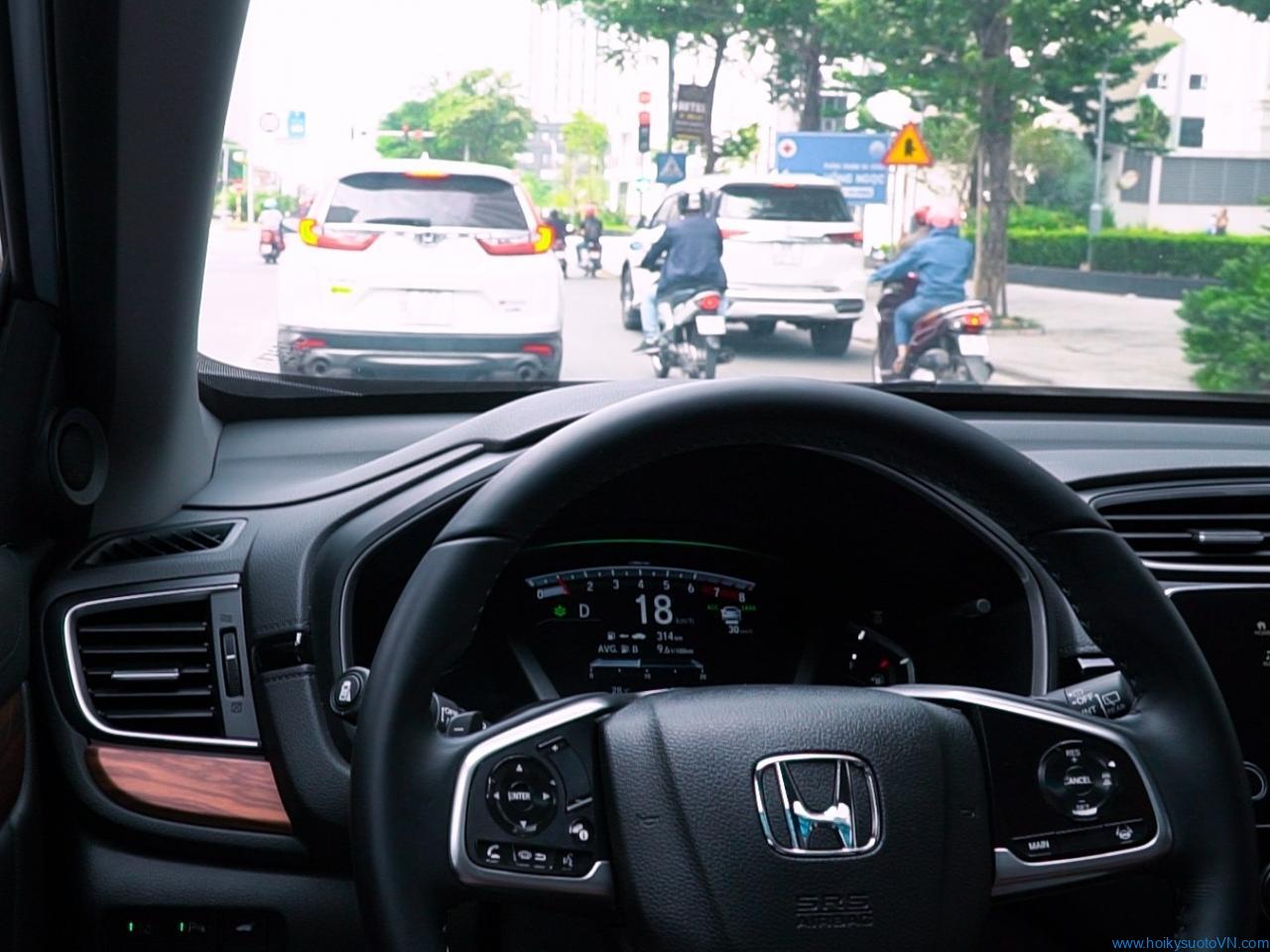 Cầm lái Honda CR-V 2020 nhàn hơn nhưng an toàn hơn